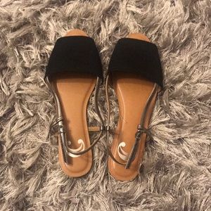 New Sandals size 7